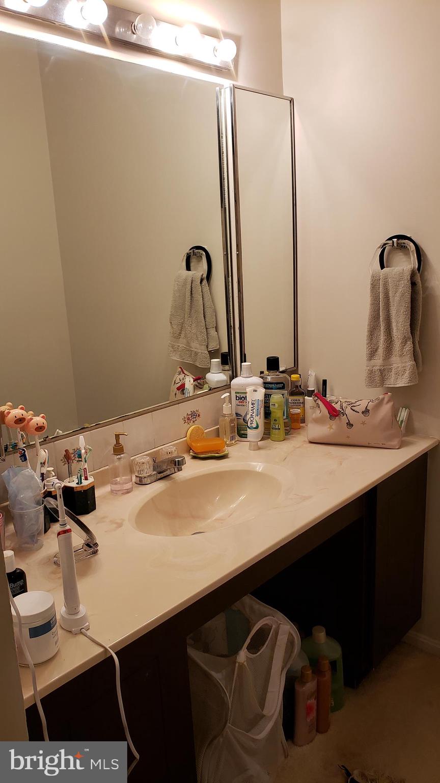 WATERGATE AT LANDMARK - Residential Lease