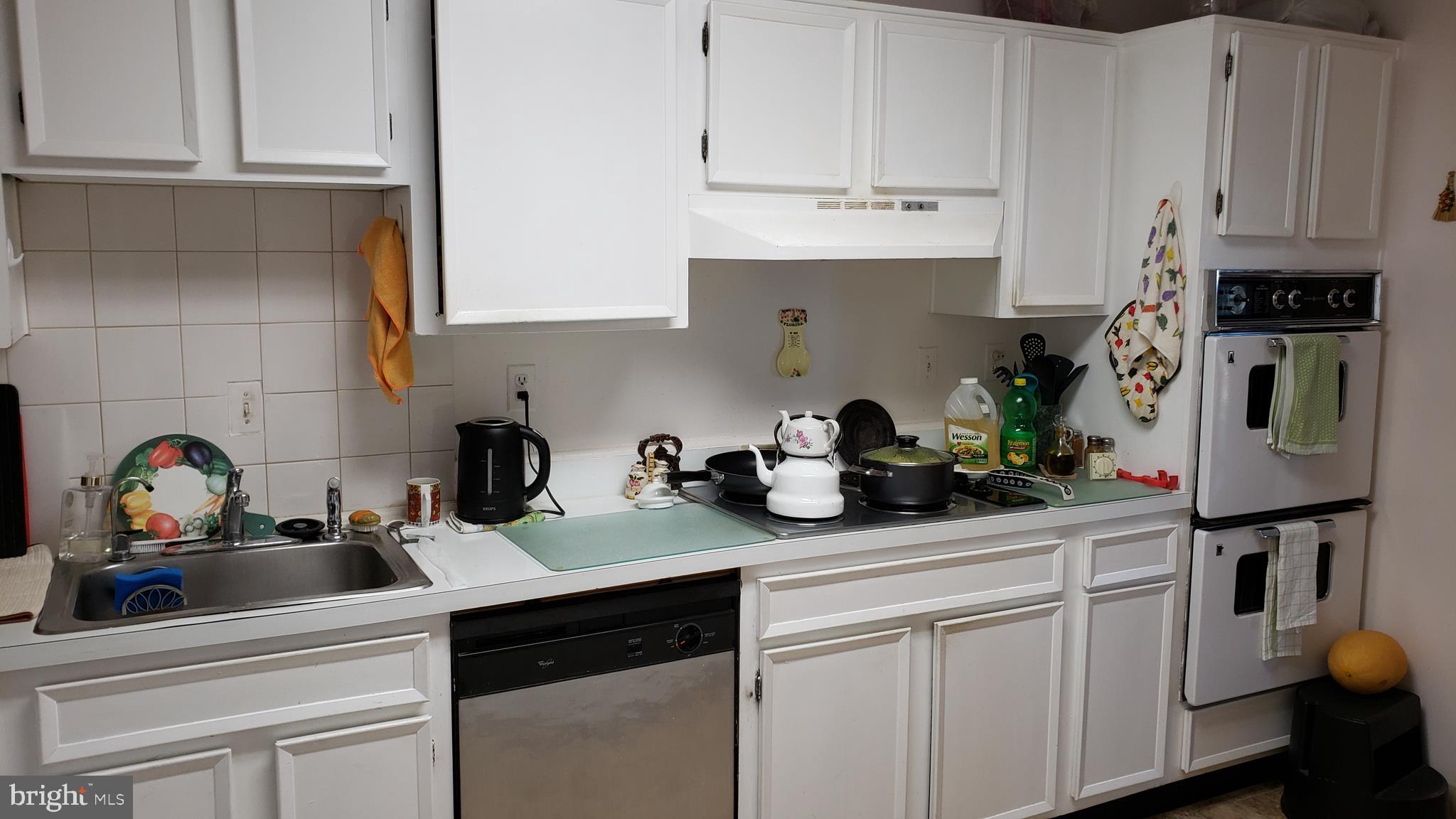 WATERGATE AT LANDMARK - Residential Lease