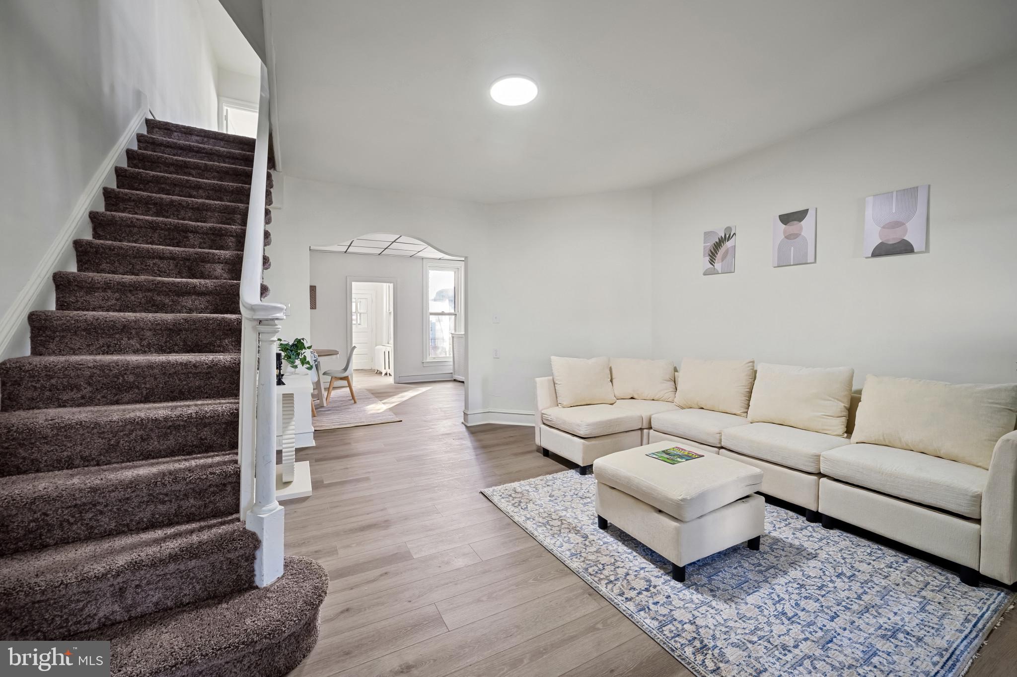 312 E ELEANOR STREET