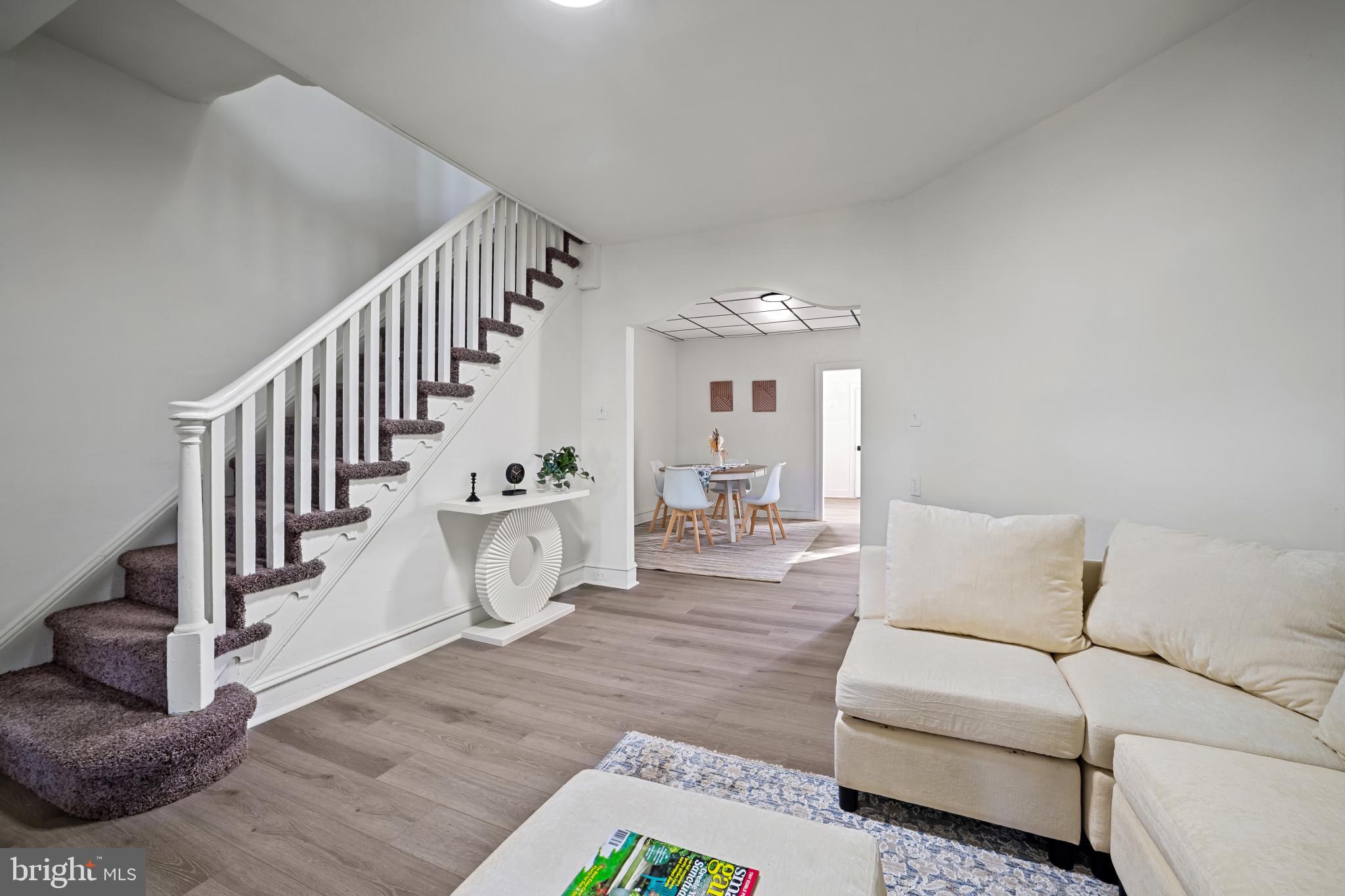 312 E ELEANOR STREET