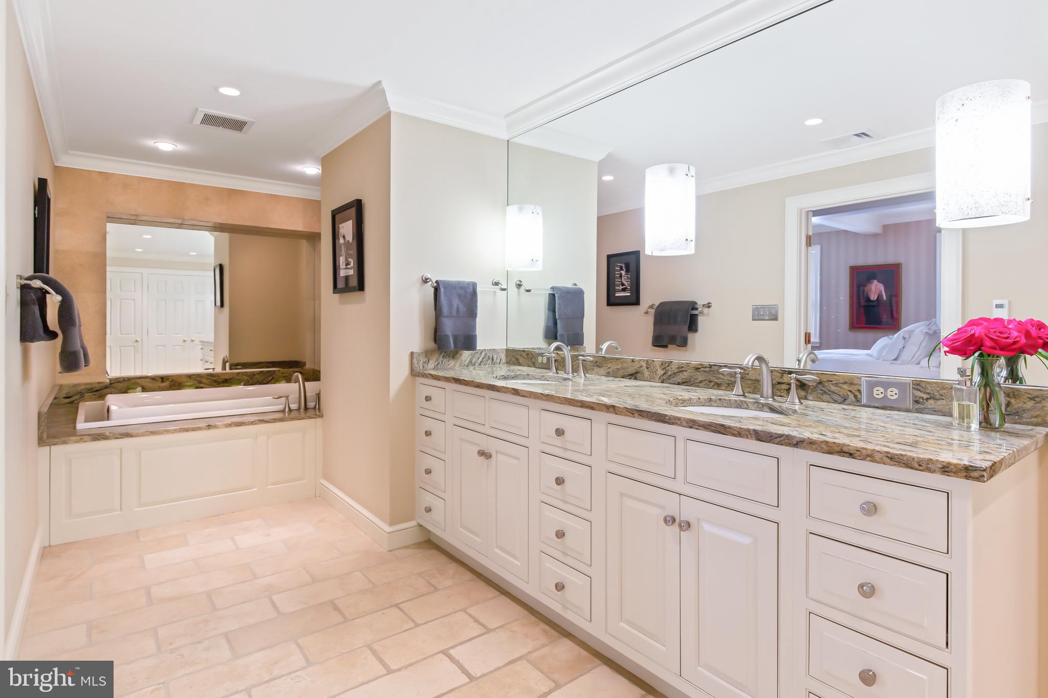 LANCASTER - Residential