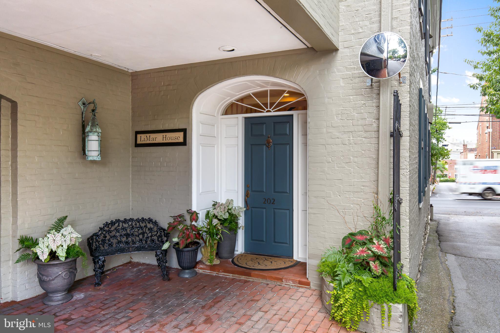 LANCASTER - Residential