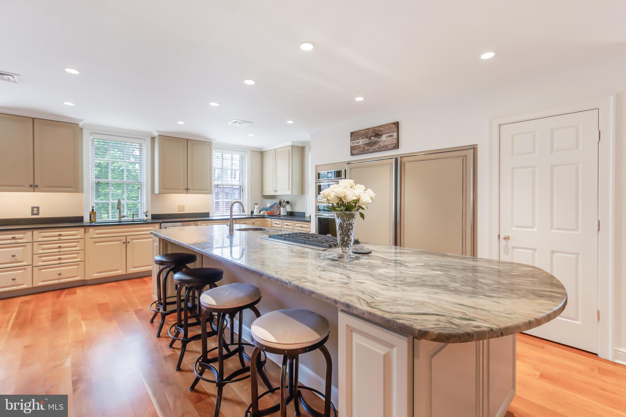 LANCASTER - Residential