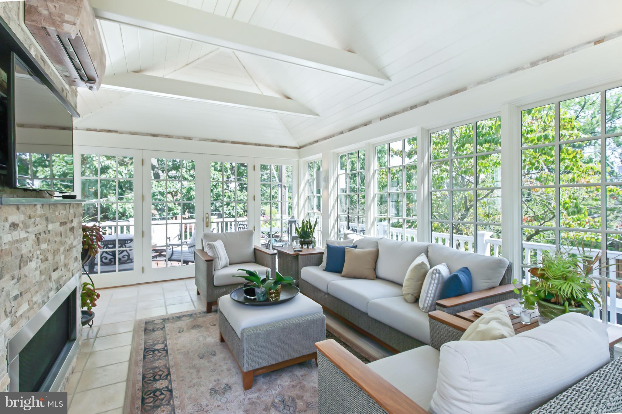 LANCASTER - Residential