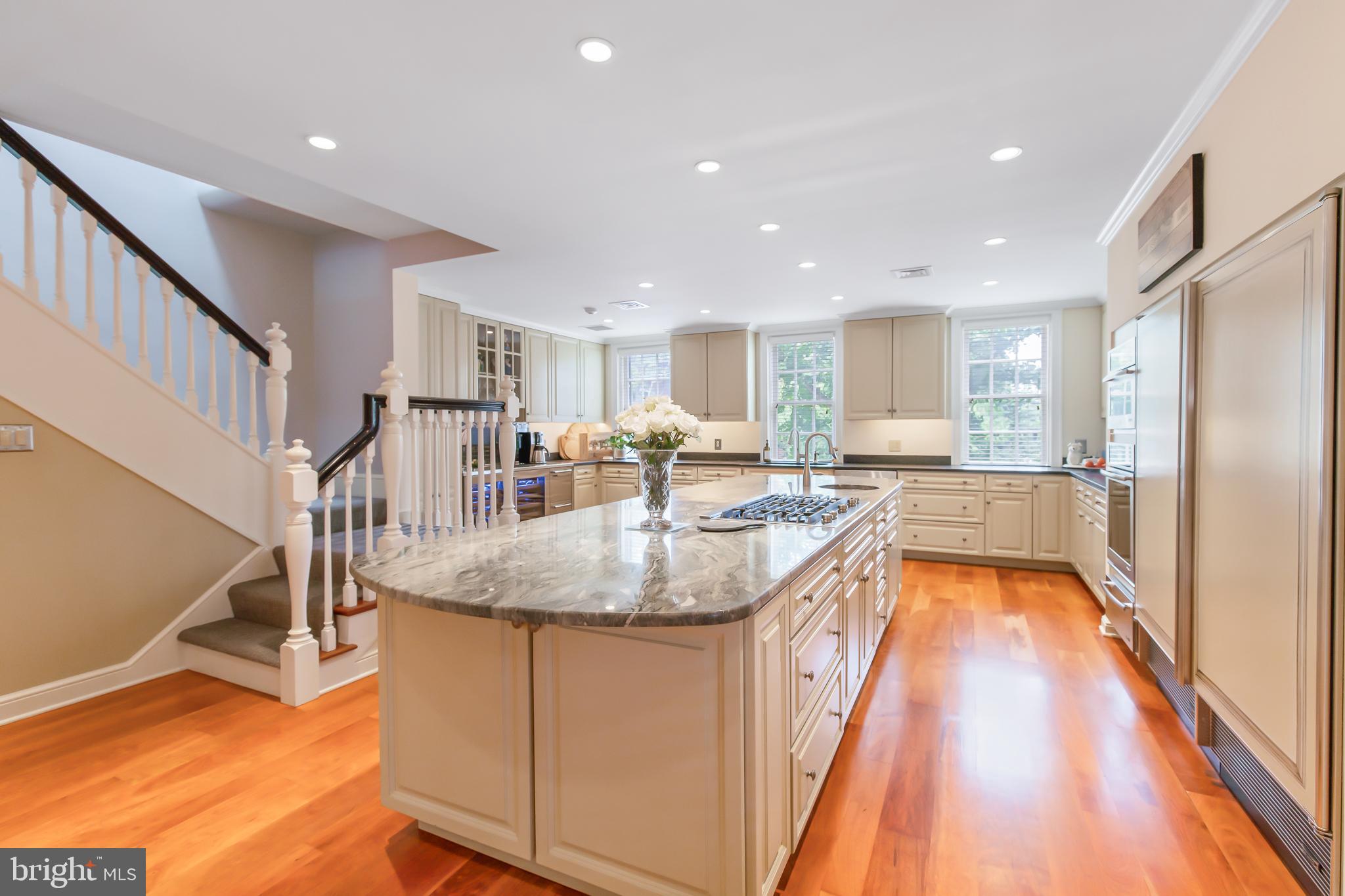 LANCASTER - Residential