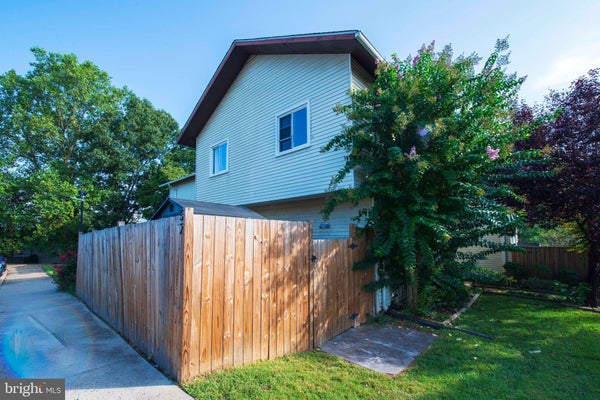 52 STATE CT APT 101, GAITHERSBURG, MD 20877 - Image 5caa7ed276aaa47741f20836d9c8b7d0/3512329836