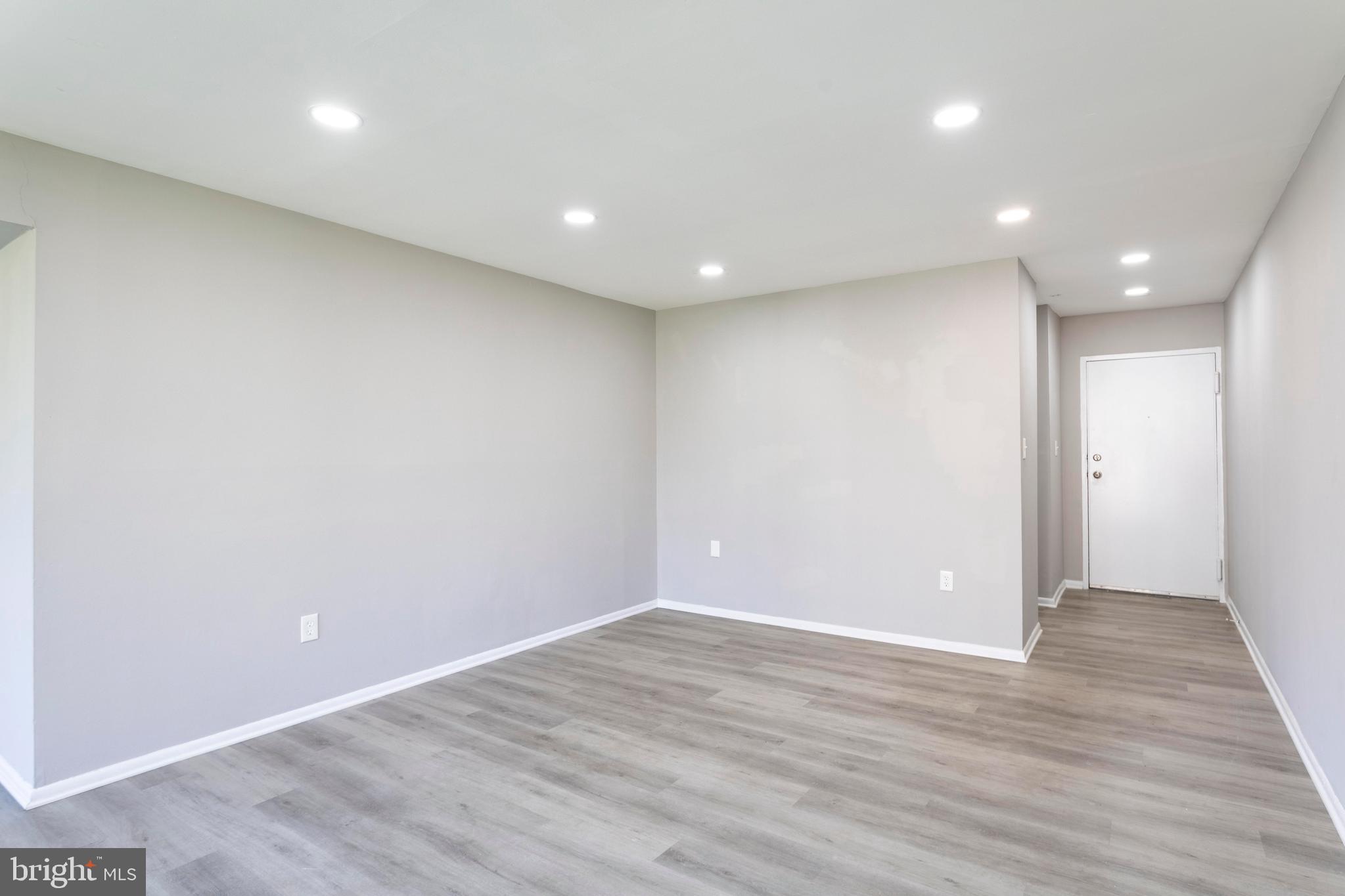 CHELSEA WOODS CONDO - Residential