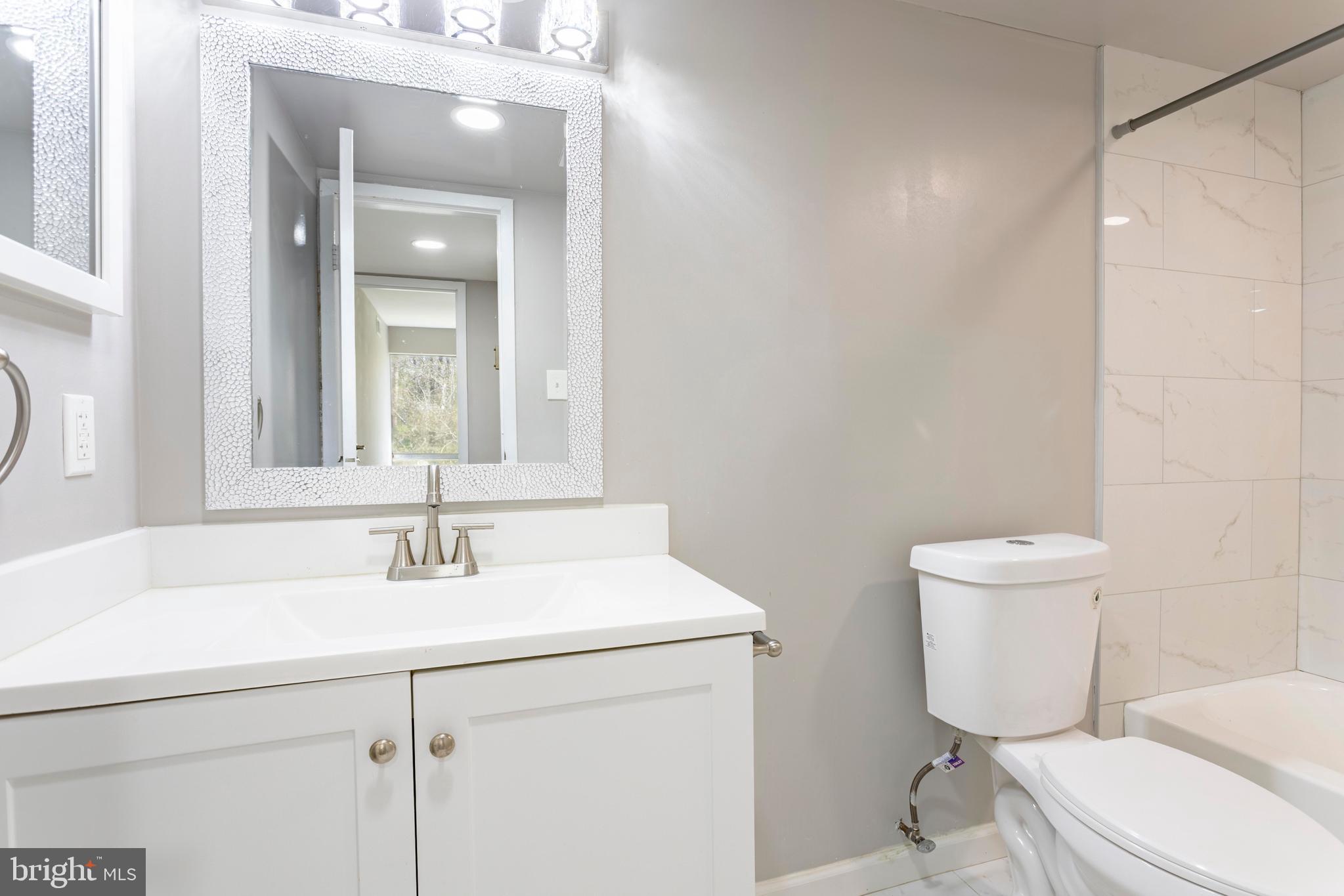 CHELSEA WOODS CONDO - Residential