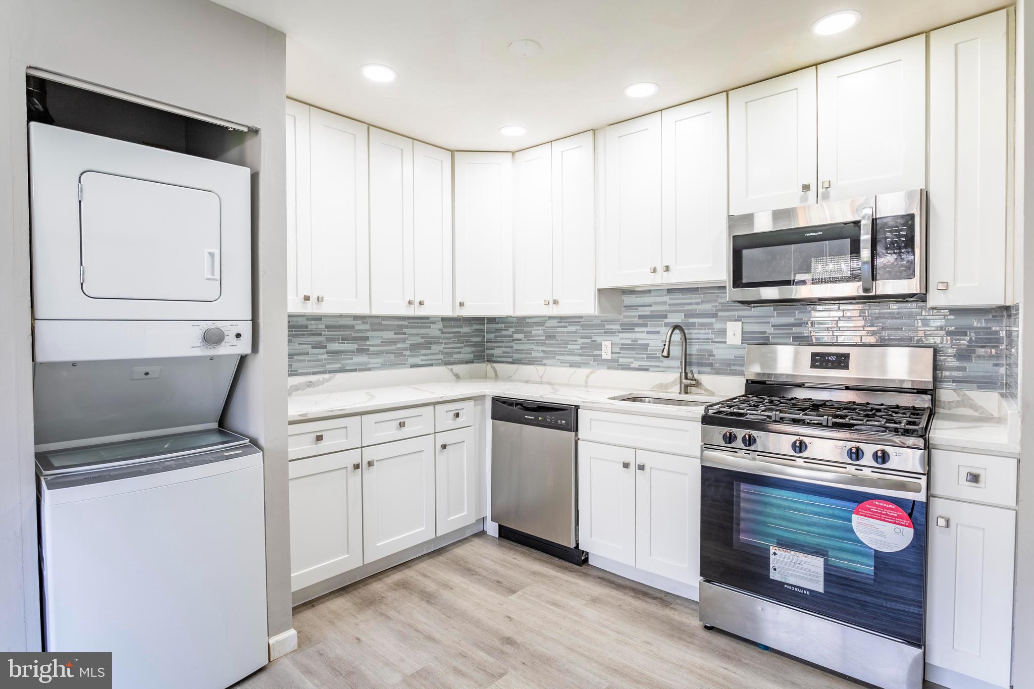 CHELSEA WOODS CONDO - Residential