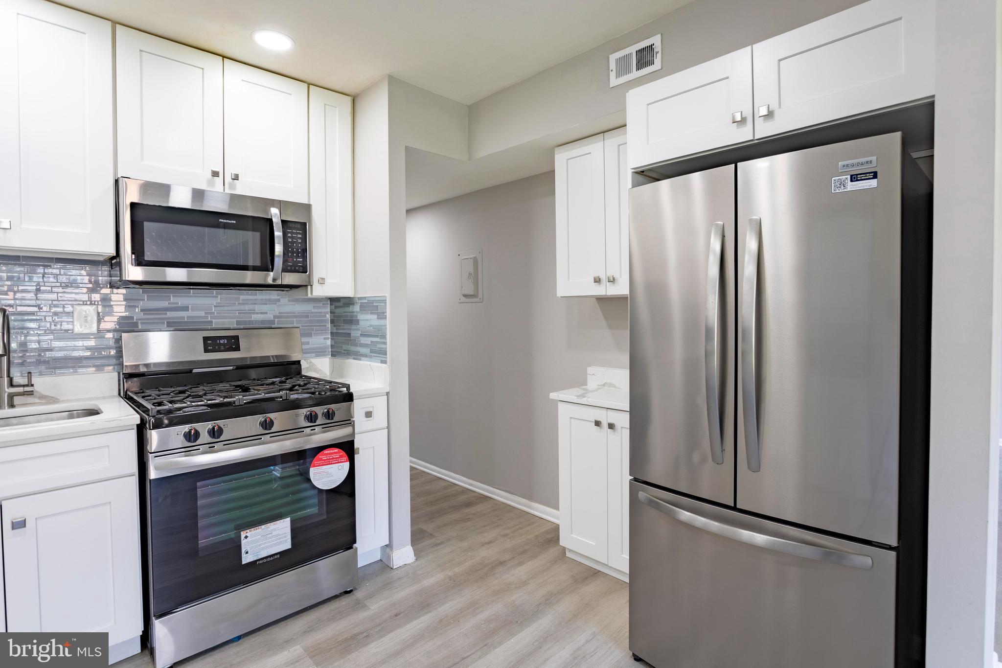 CHELSEA WOODS CONDO - Residential