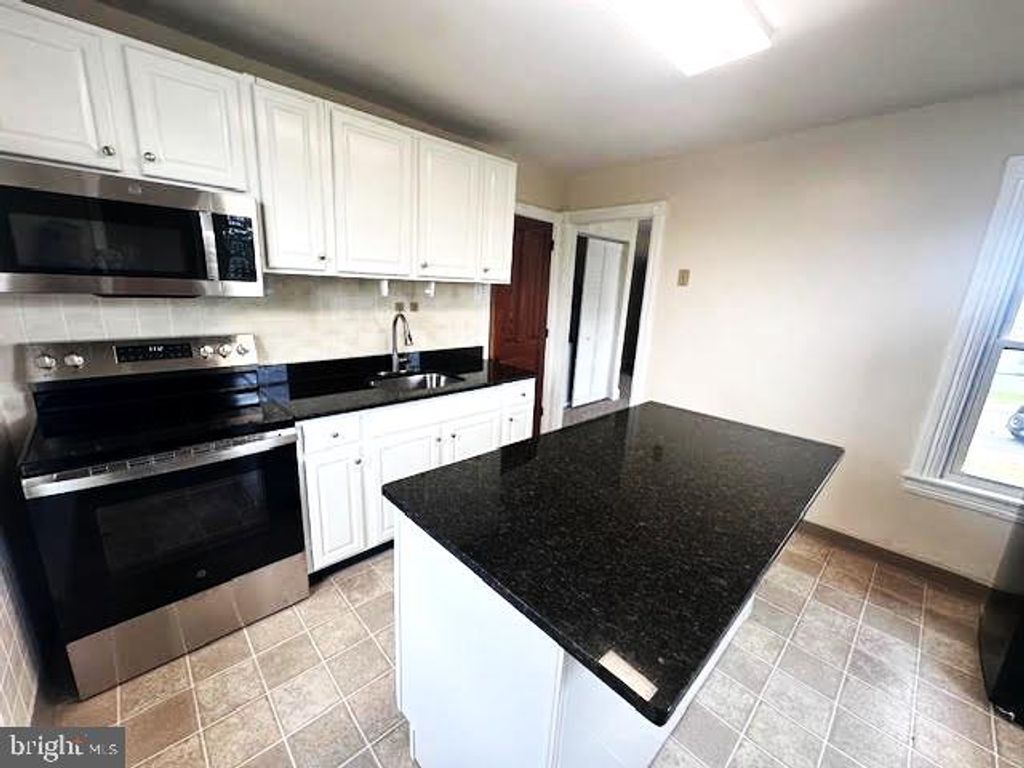 Photo of 652 E Broad Street #2, QUAKERTOWN, PA 18951 (MLS # PABU2107330)