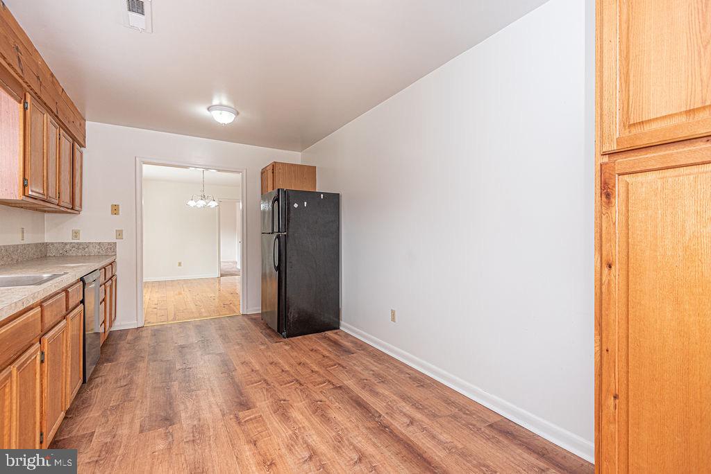 WHITE OAK - Residential