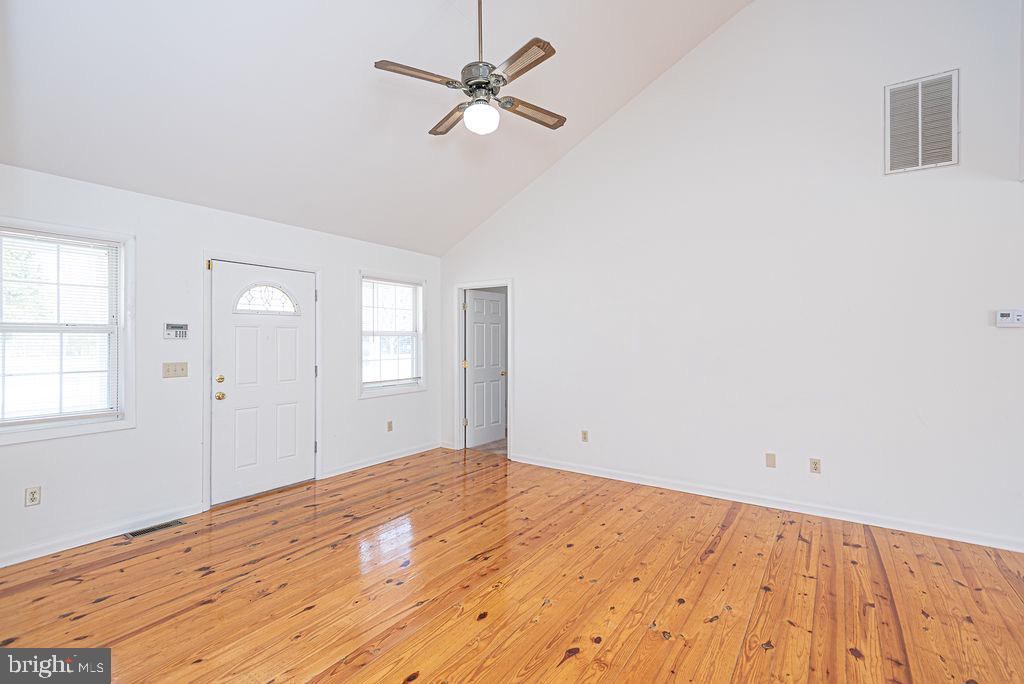 WHITE OAK - Residential