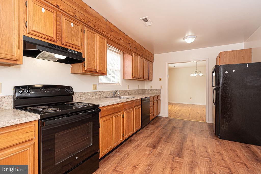 WHITE OAK - Residential