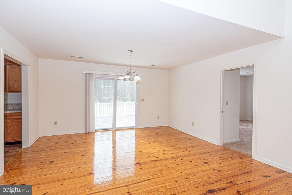 WHITE OAK - Residential