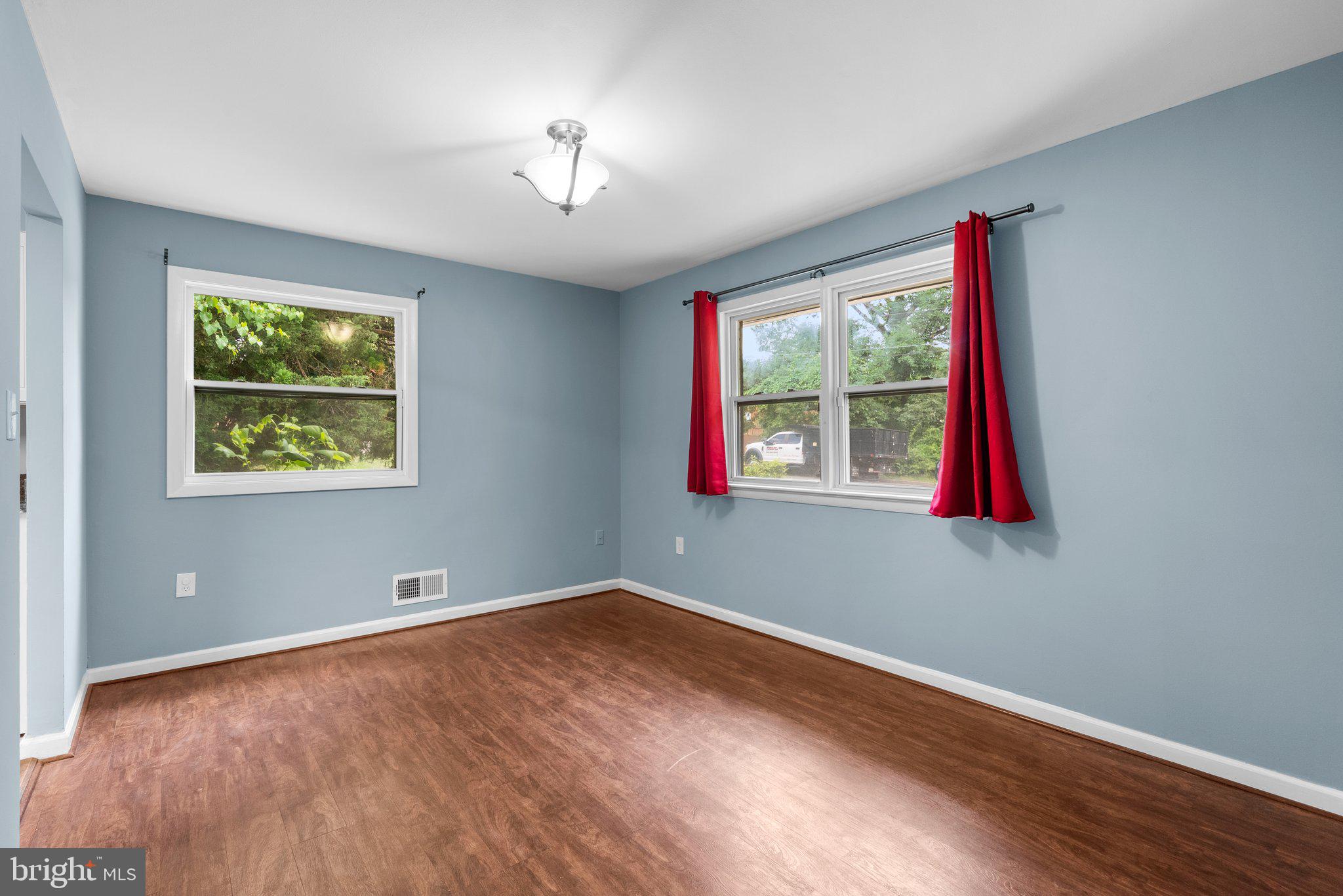 CAMP SPRINGS FOREST - Residential