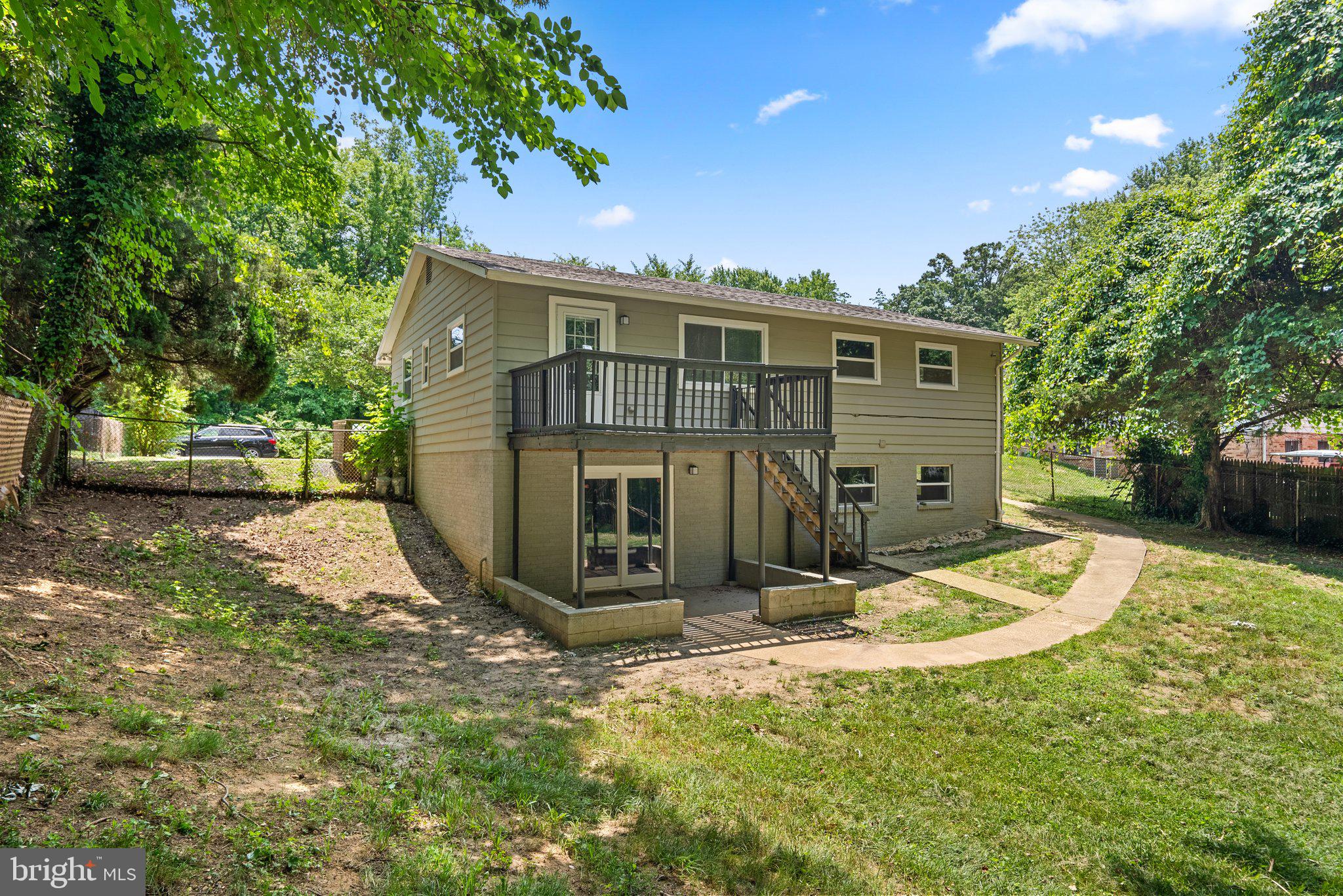 CAMP SPRINGS FOREST - Residential