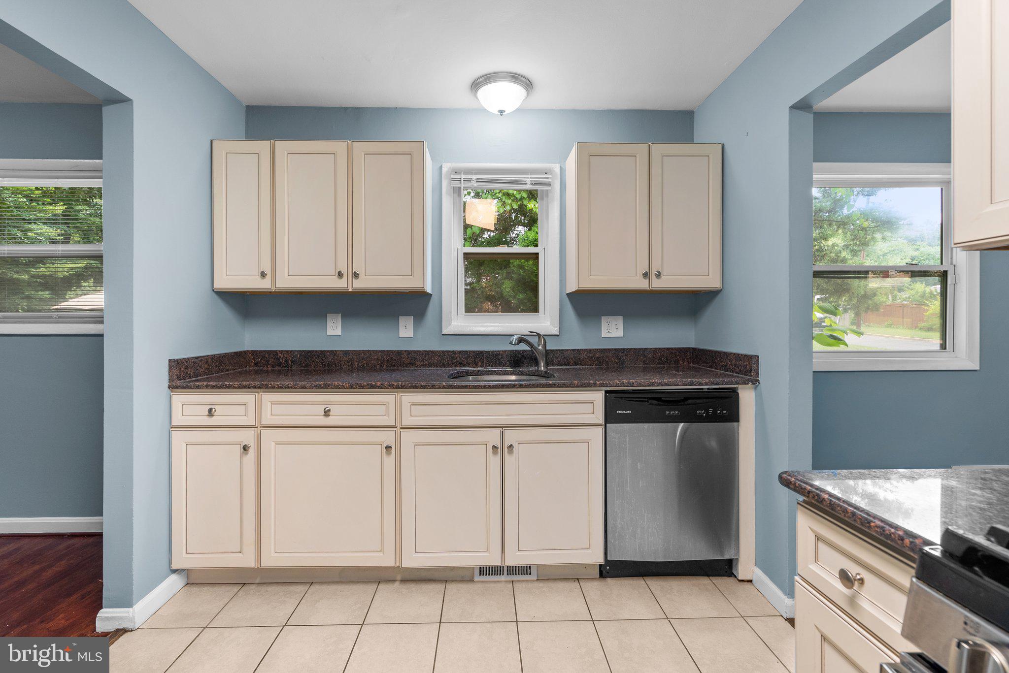 CAMP SPRINGS FOREST - Residential