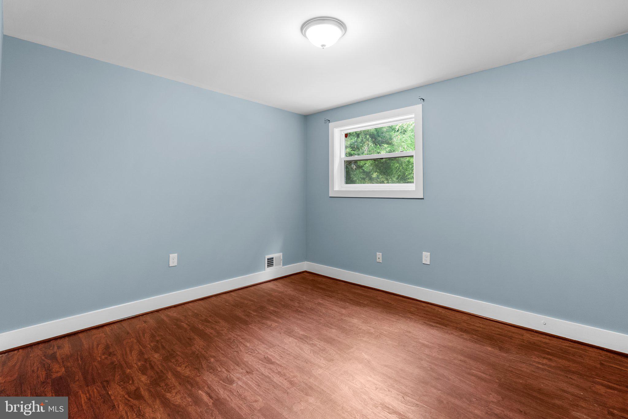 CAMP SPRINGS FOREST - Residential