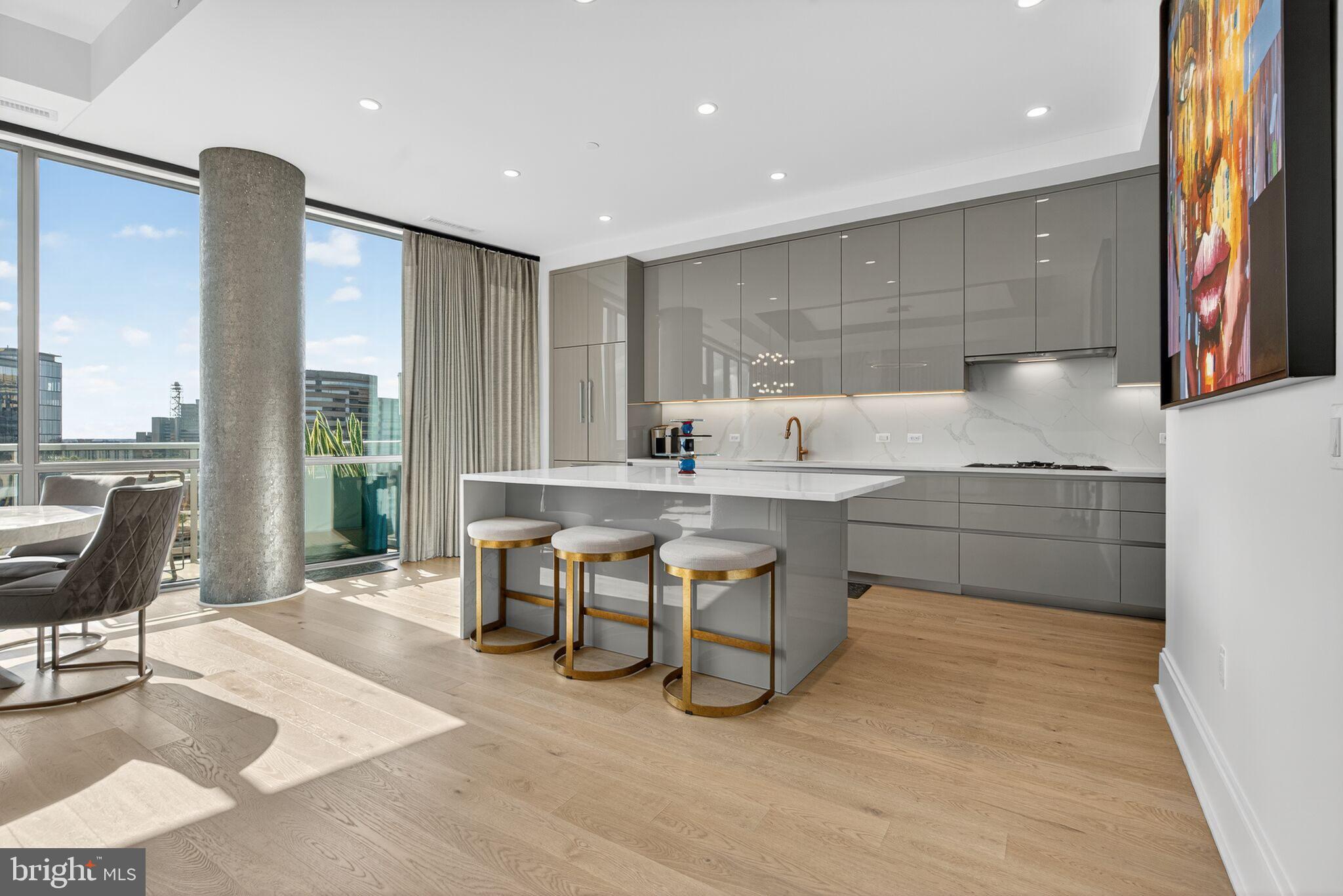 TYSONS CORNER - Residential