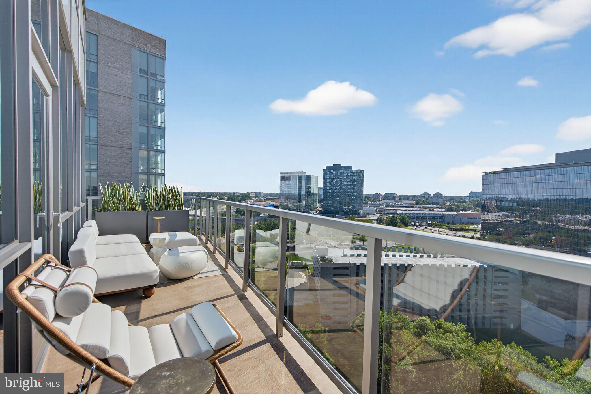 TYSONS CORNER - Residential