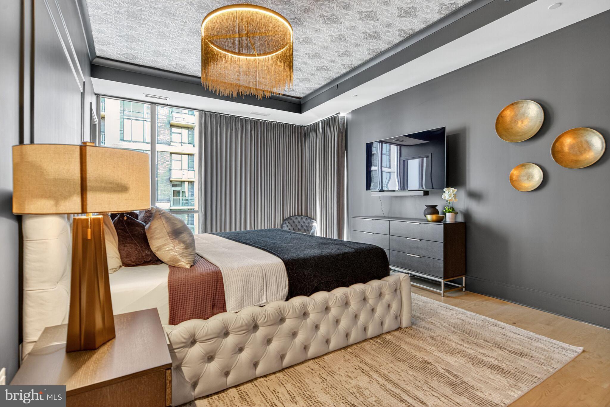 TYSONS CORNER - Residential