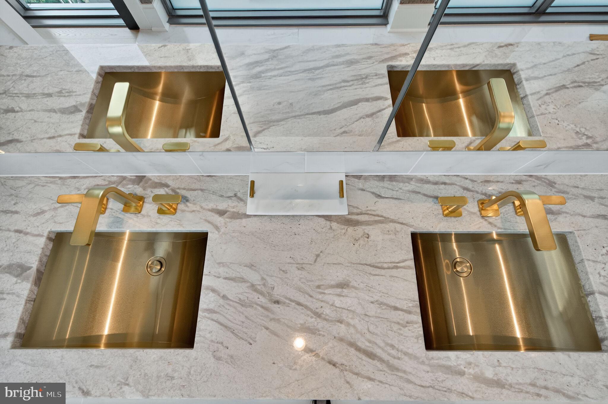 TYSONS CORNER - Residential