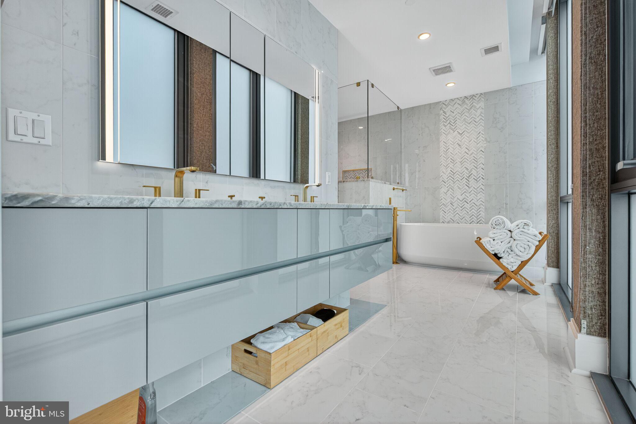 TYSONS CORNER - Residential