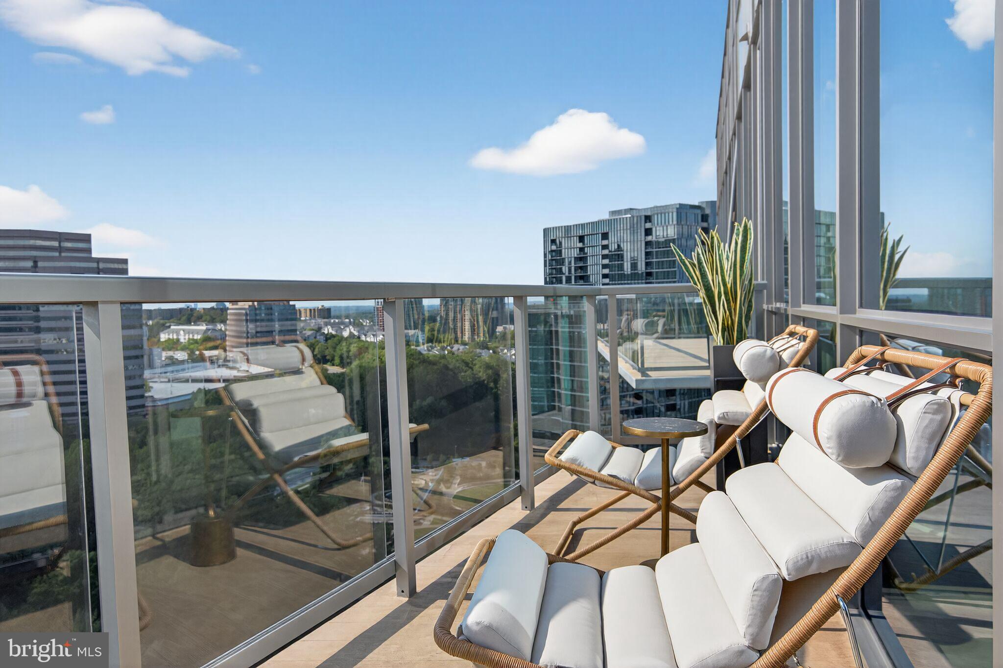 TYSONS CORNER - Residential