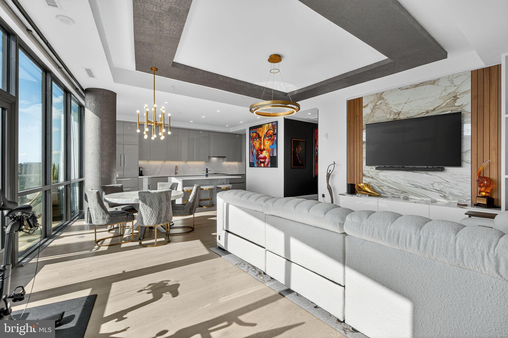 TYSONS CORNER - Residential