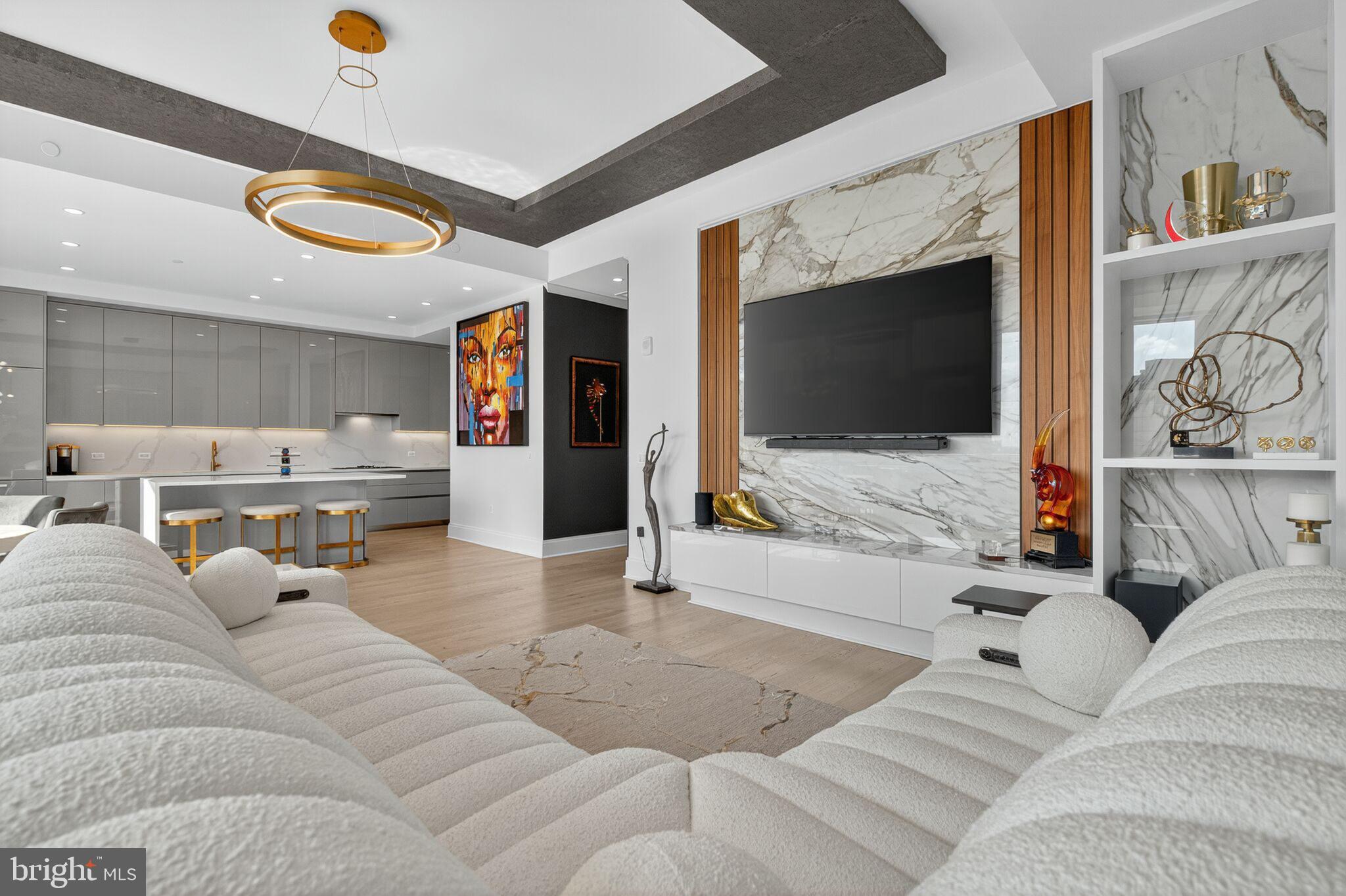 TYSONS CORNER - Residential