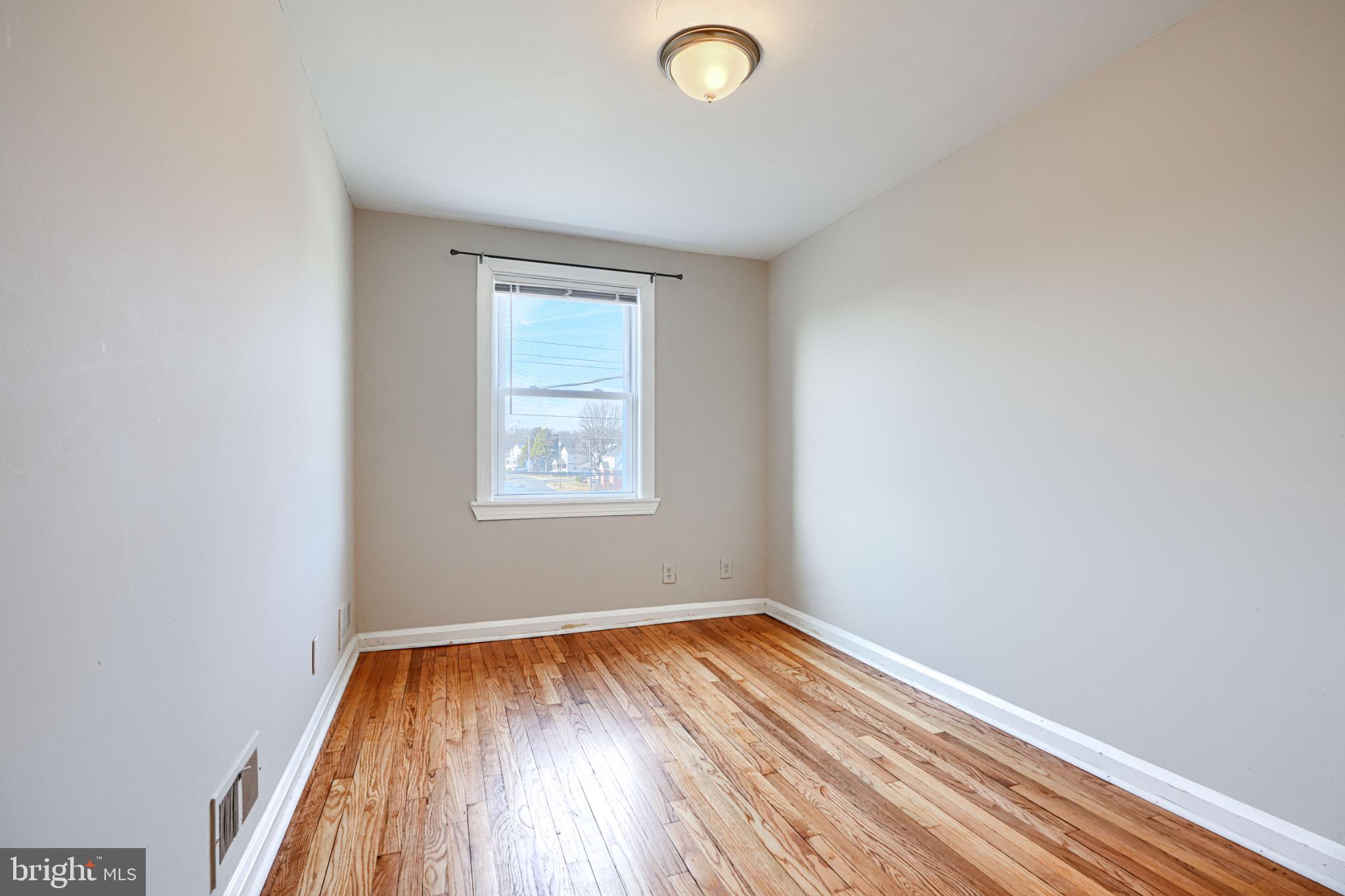 DUNDALK - Residential Lease