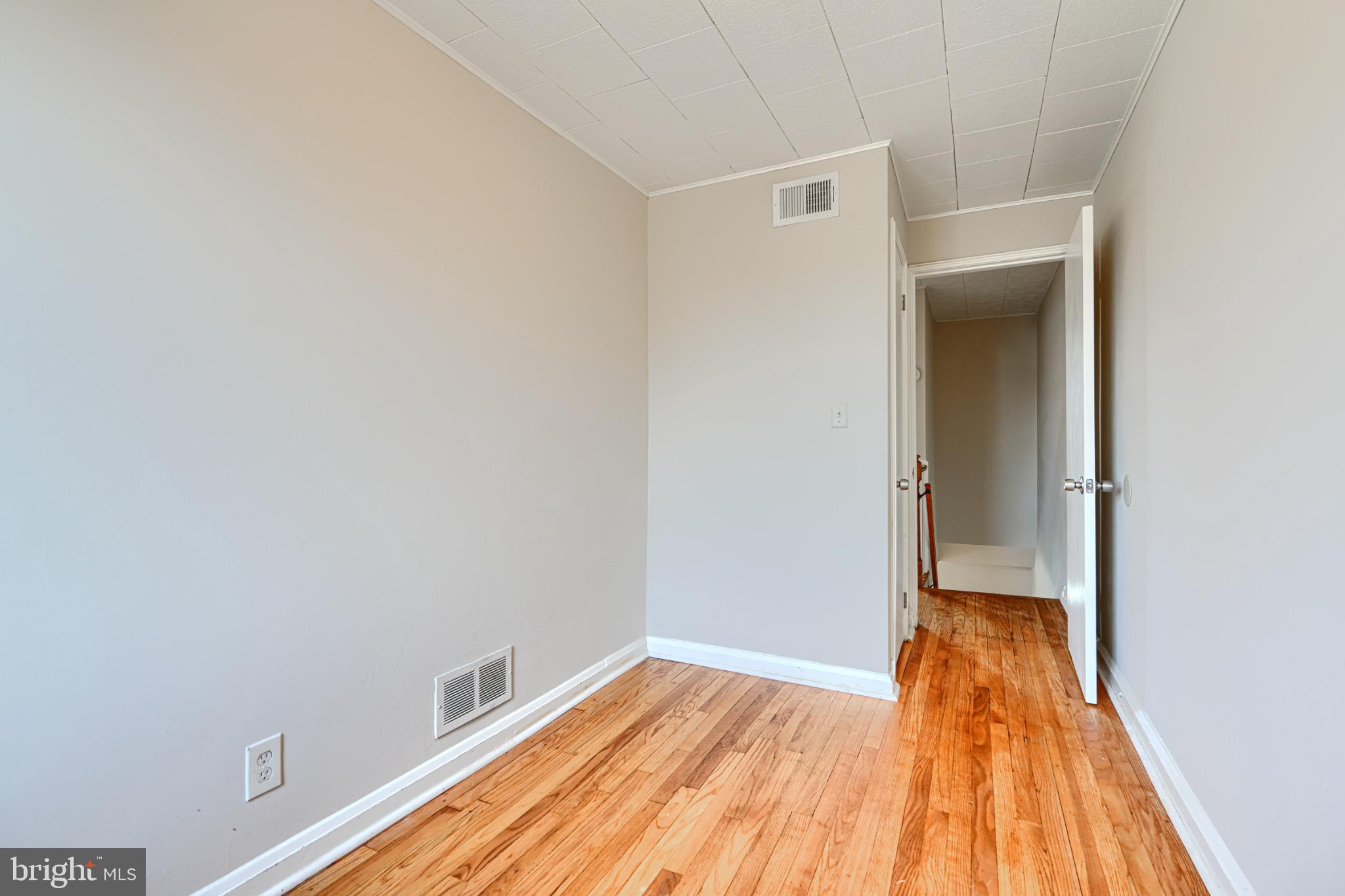 DUNDALK - Residential Lease