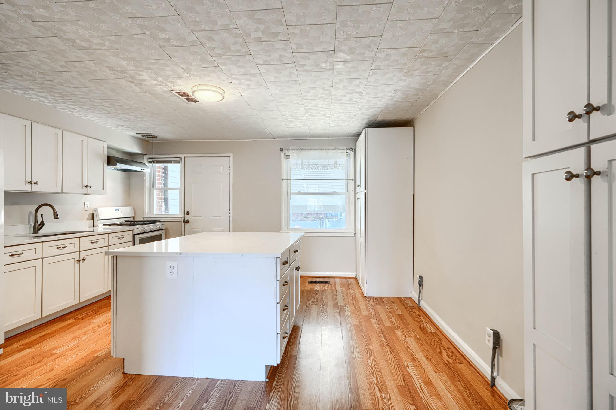 DUNDALK - Residential Lease