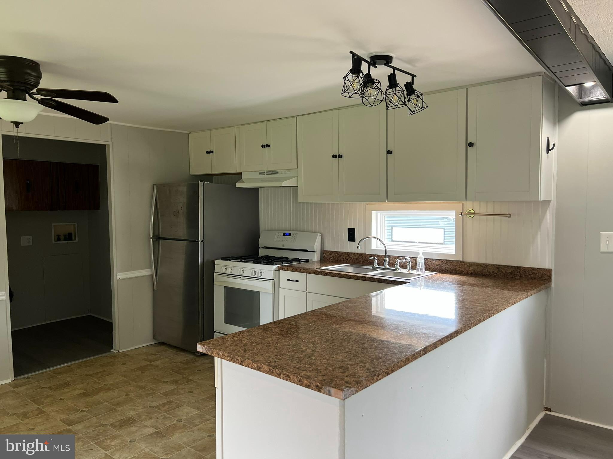 DANIEL FARM - Residential Lease