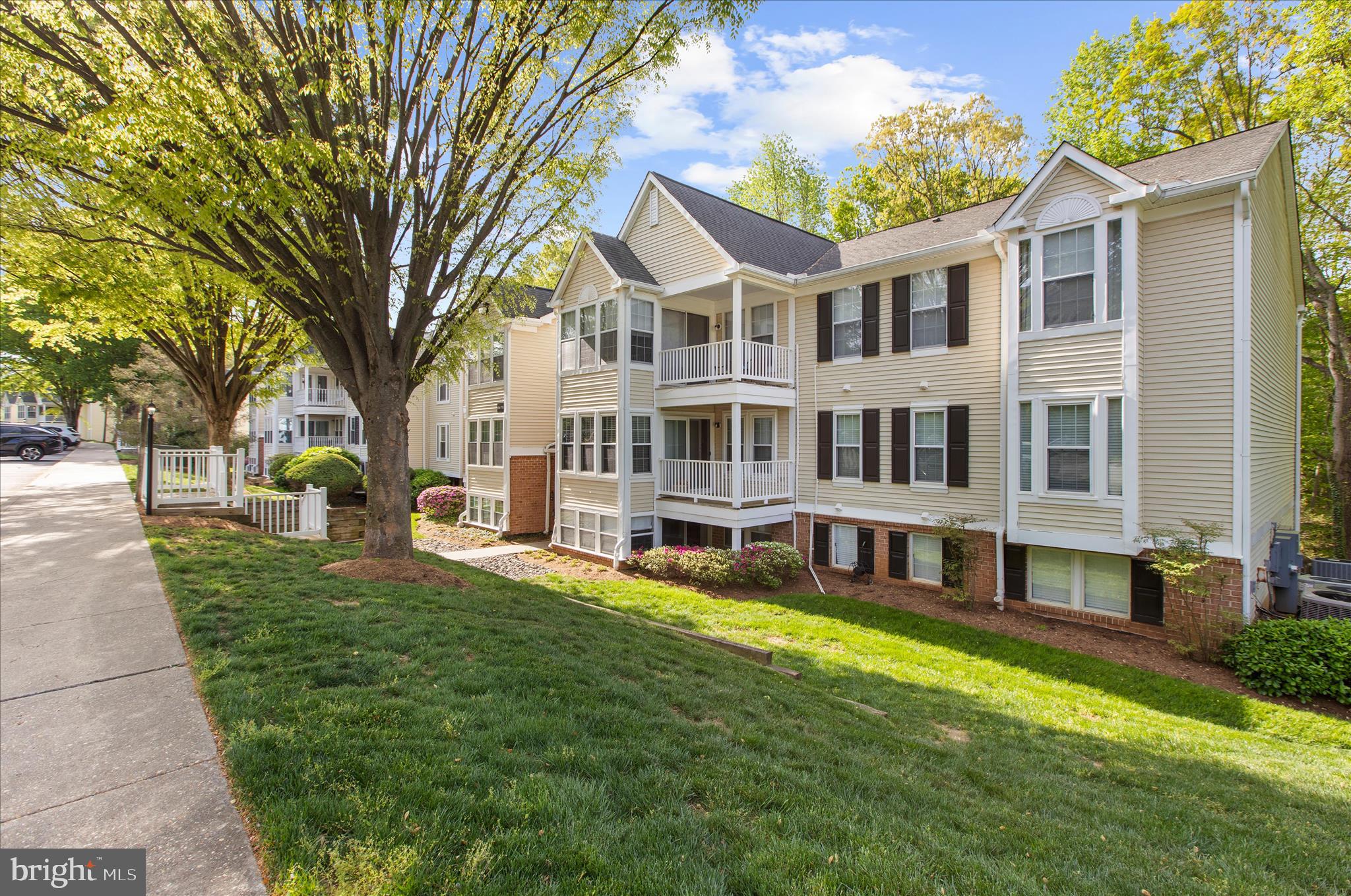 DORADO HILLS - Residential