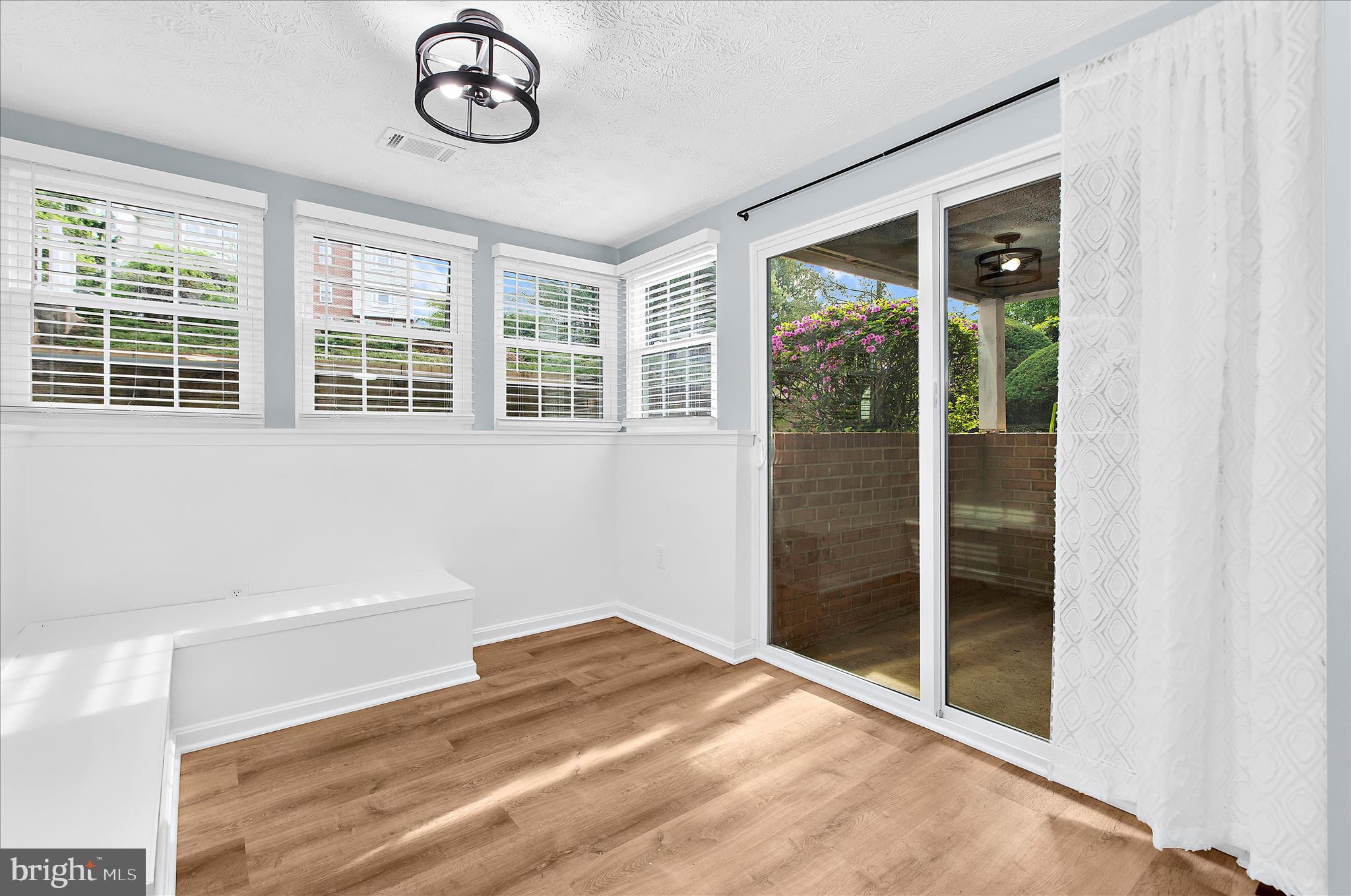 DORADO HILLS - Residential