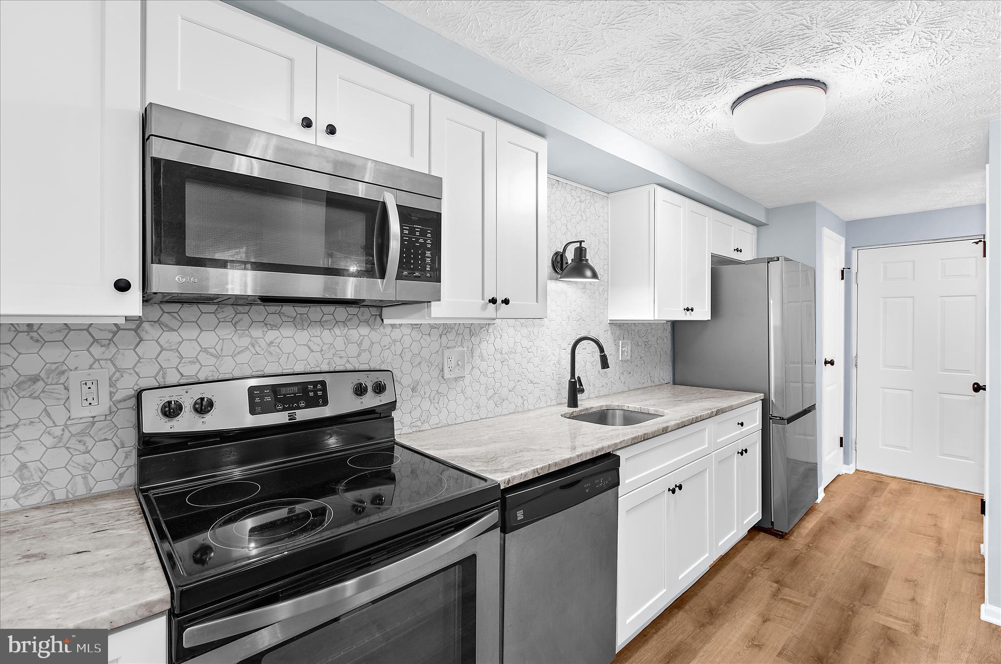 DORADO HILLS - Residential