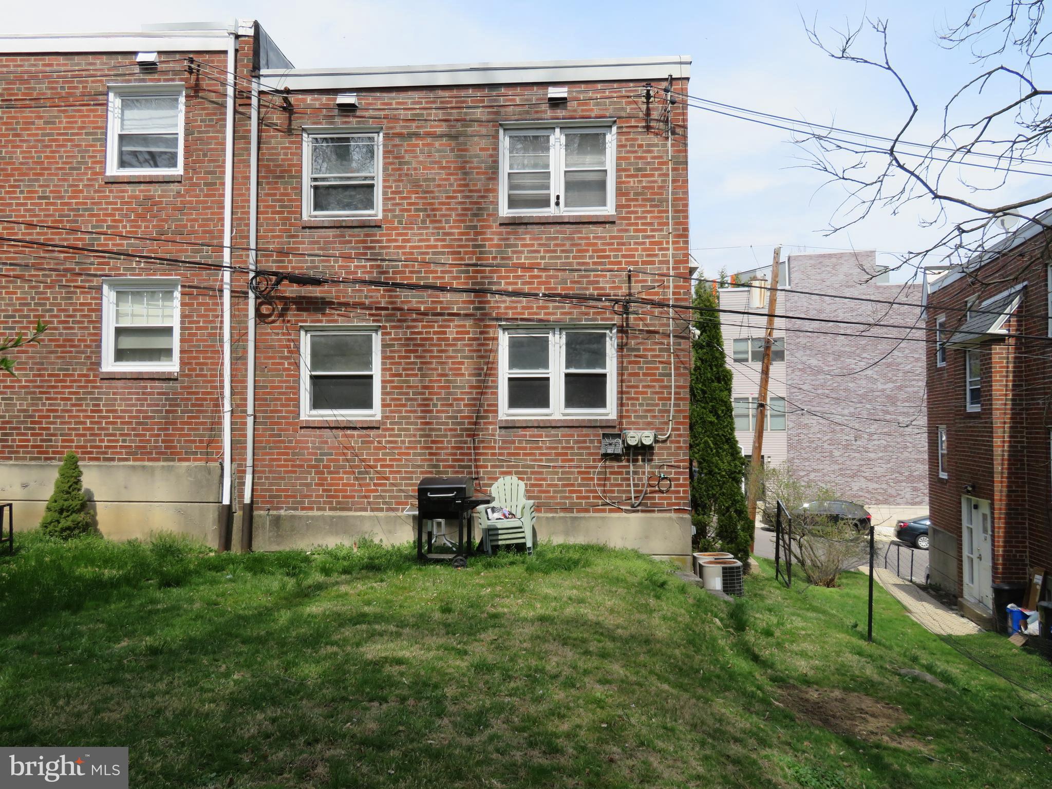 610 GREEN LANE