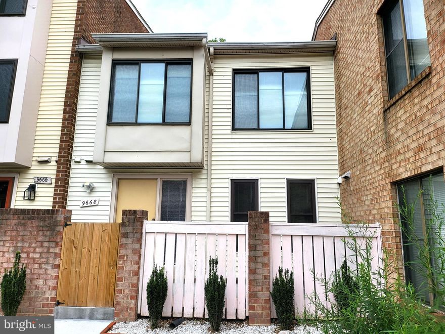 This is a bedroom rental in a 2 level, 2 bedroom TH. Bedroom has own private bath, not shared. Shared use of living area, kitchen and laundry. RENTERS INSURANCE REQUIRED BEFORE MOVE IN. Application through Long & Foster.