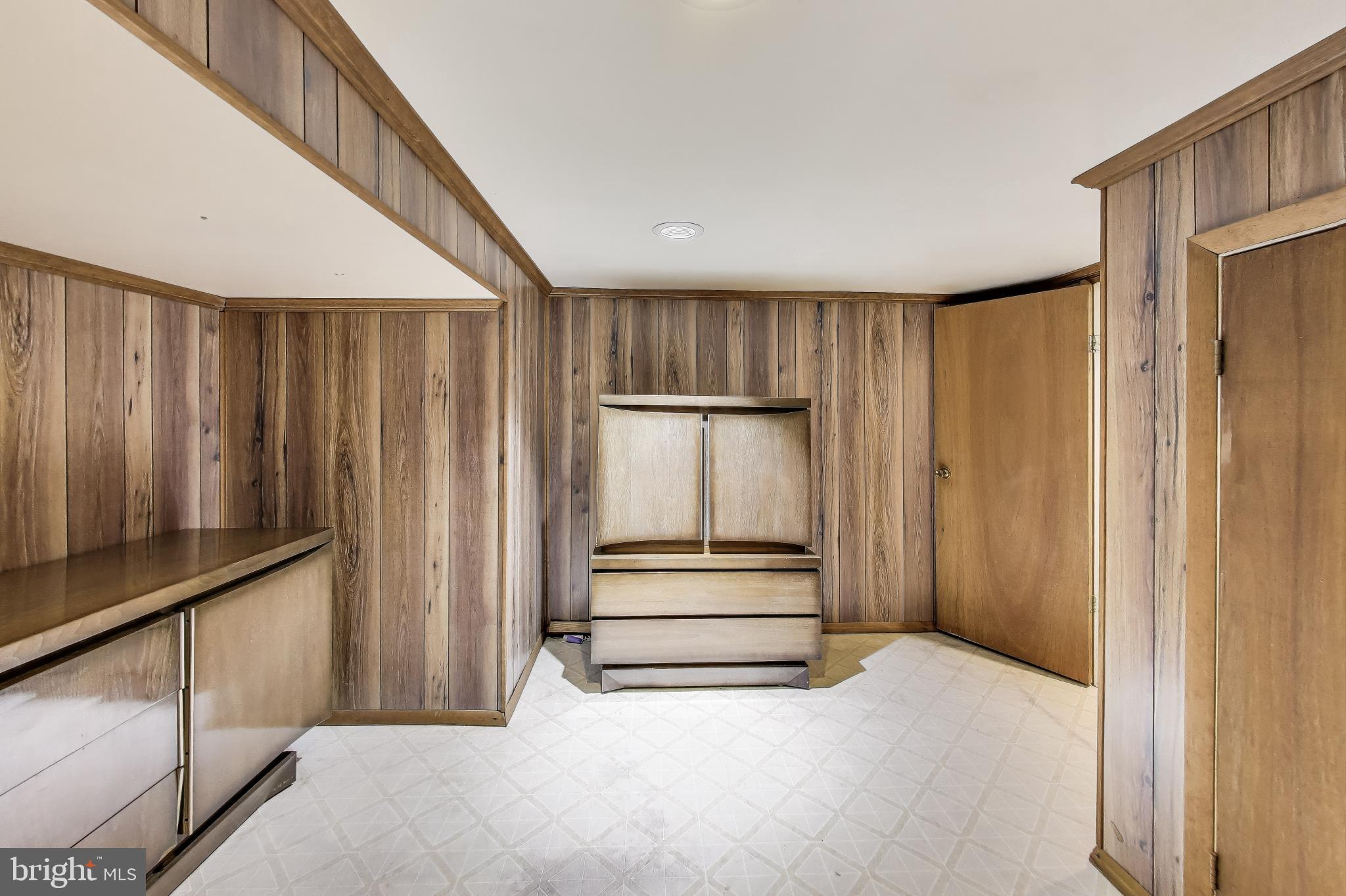 REALTY PARK - Residential Lease