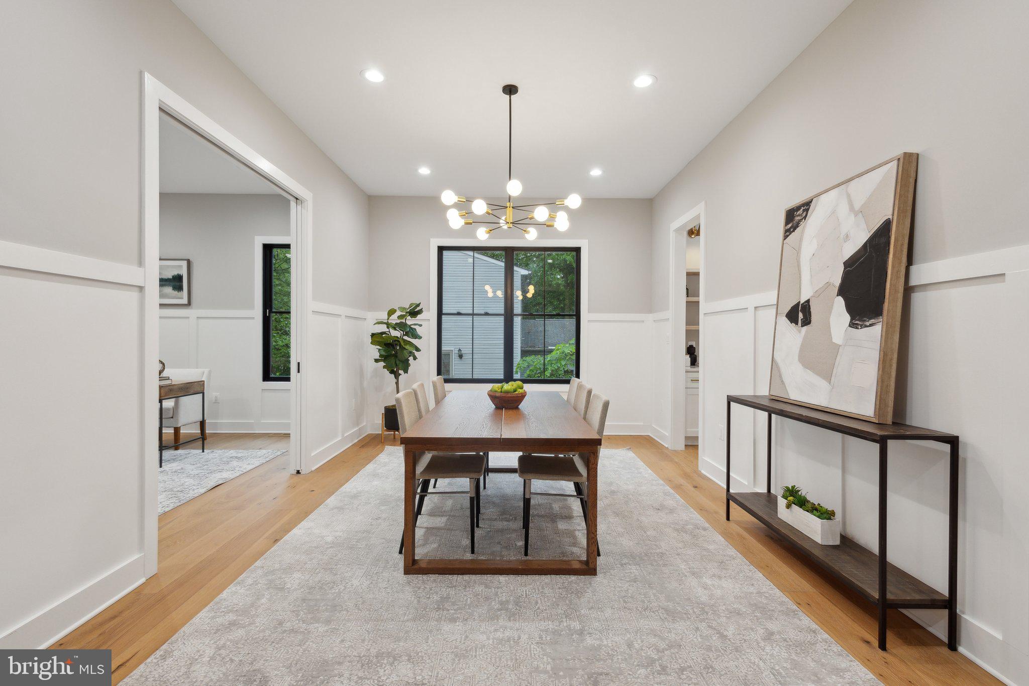 WESTHAMPTON - Residential