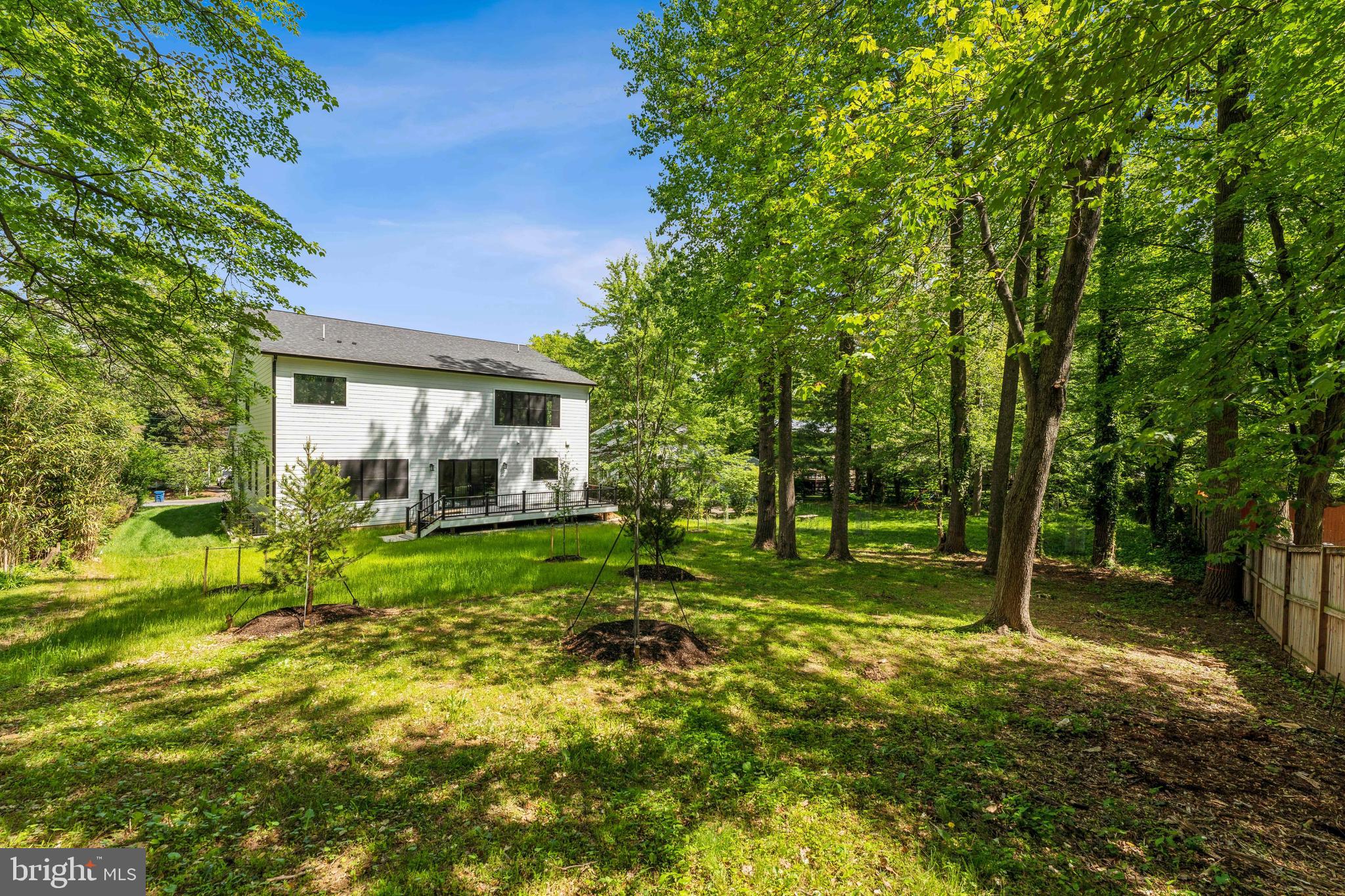 WESTHAMPTON - Residential