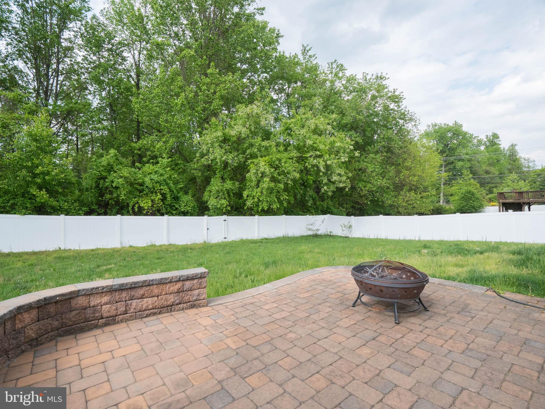 DIXON CROSSING - Residential