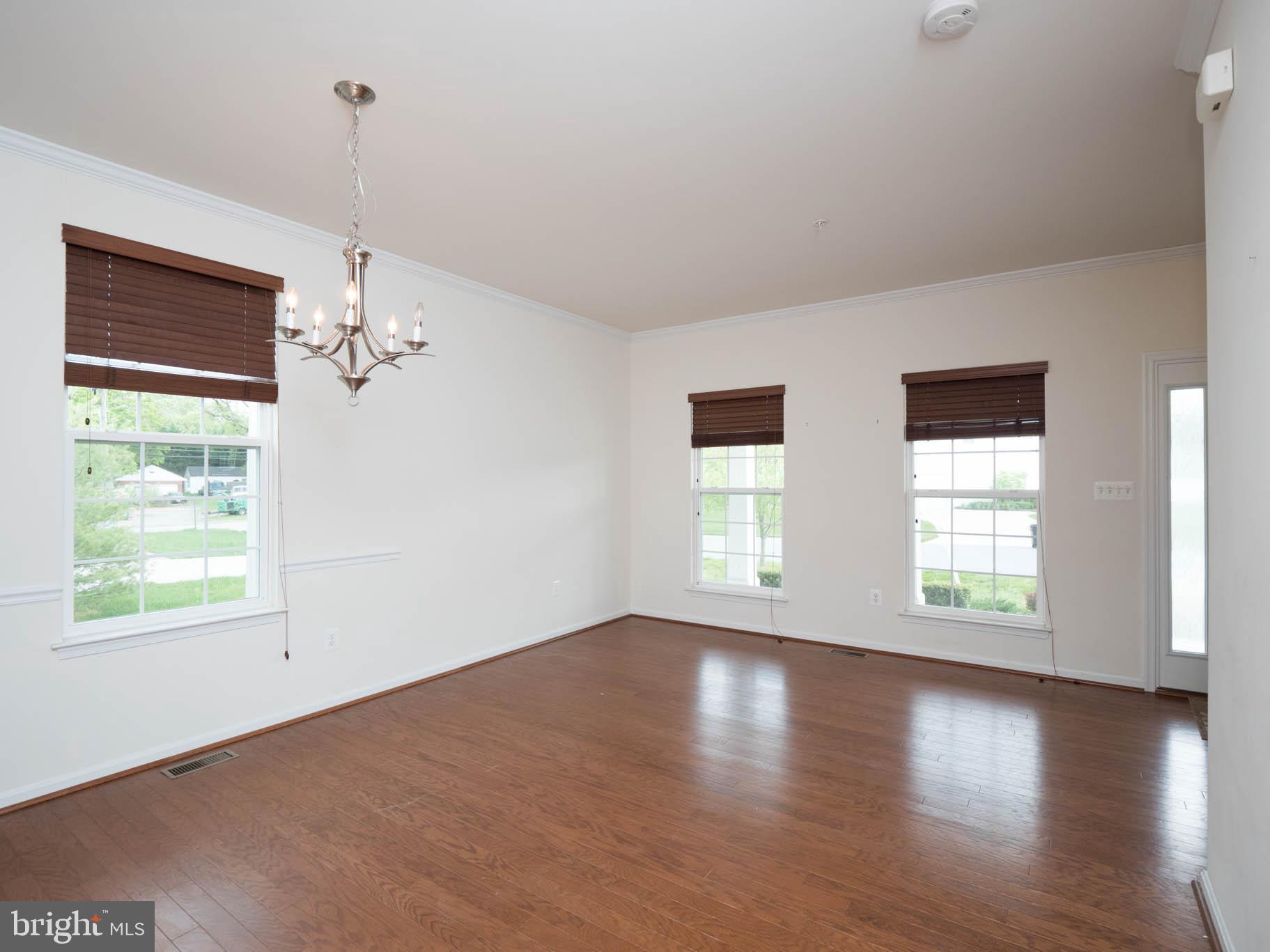 DIXON CROSSING - Residential