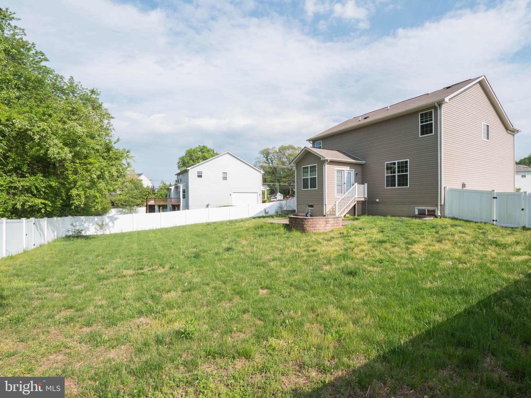 DIXON CROSSING - Residential