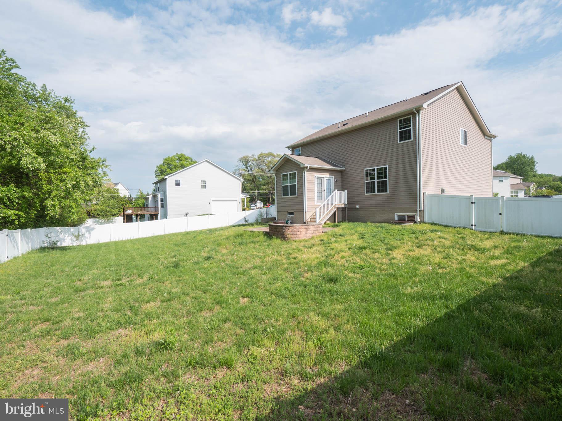 DIXON CROSSING - Residential