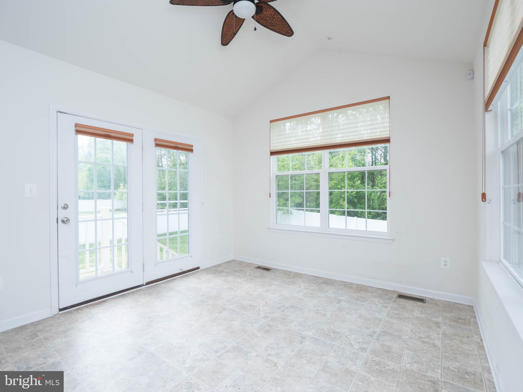 DIXON CROSSING - Residential