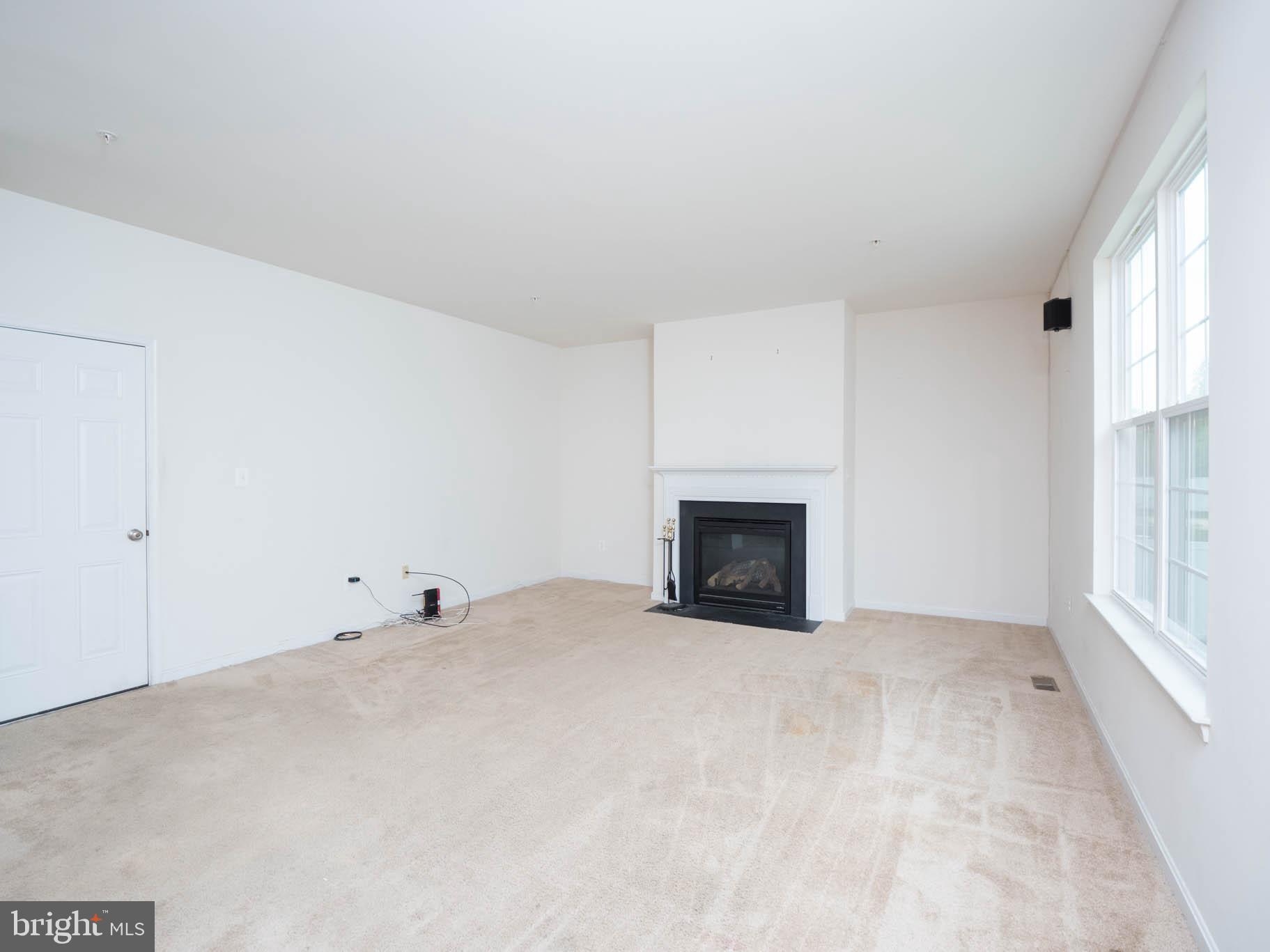 DIXON CROSSING - Residential