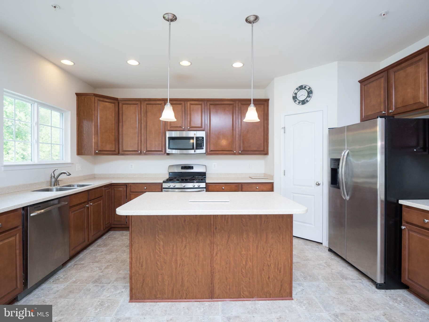 DIXON CROSSING - Residential